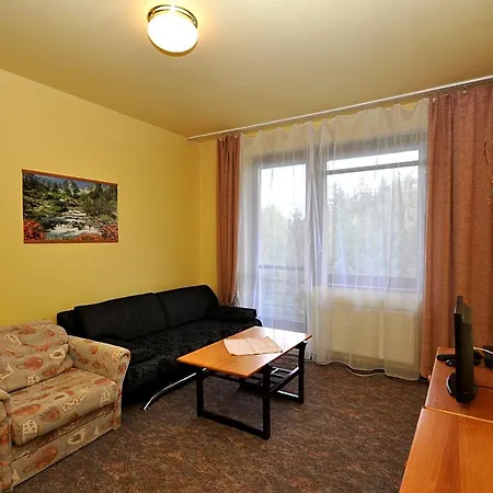 House And Apts. In 2224 Daire Harrachov